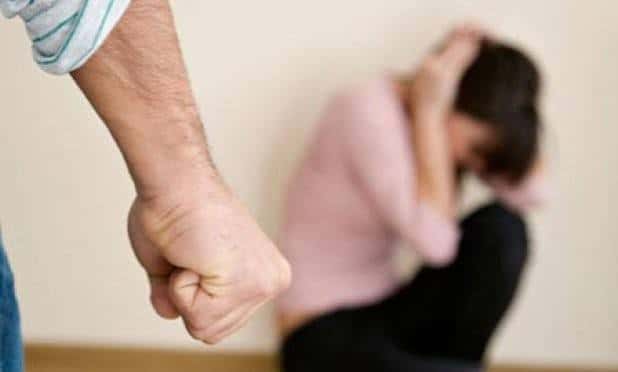 He returned home late, ended up beating his wife with fists and slaps.