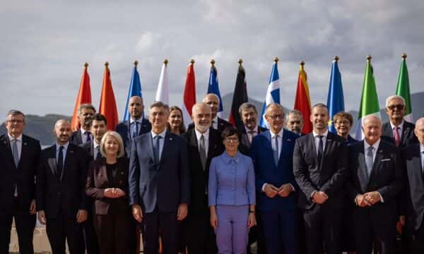 Rama separates photographs from Berlin Summit, Kurti’s absence stands out