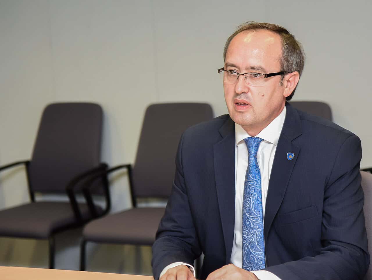 Hoti wants Svechla and Gervala to resign: The links have a name, they have a minister