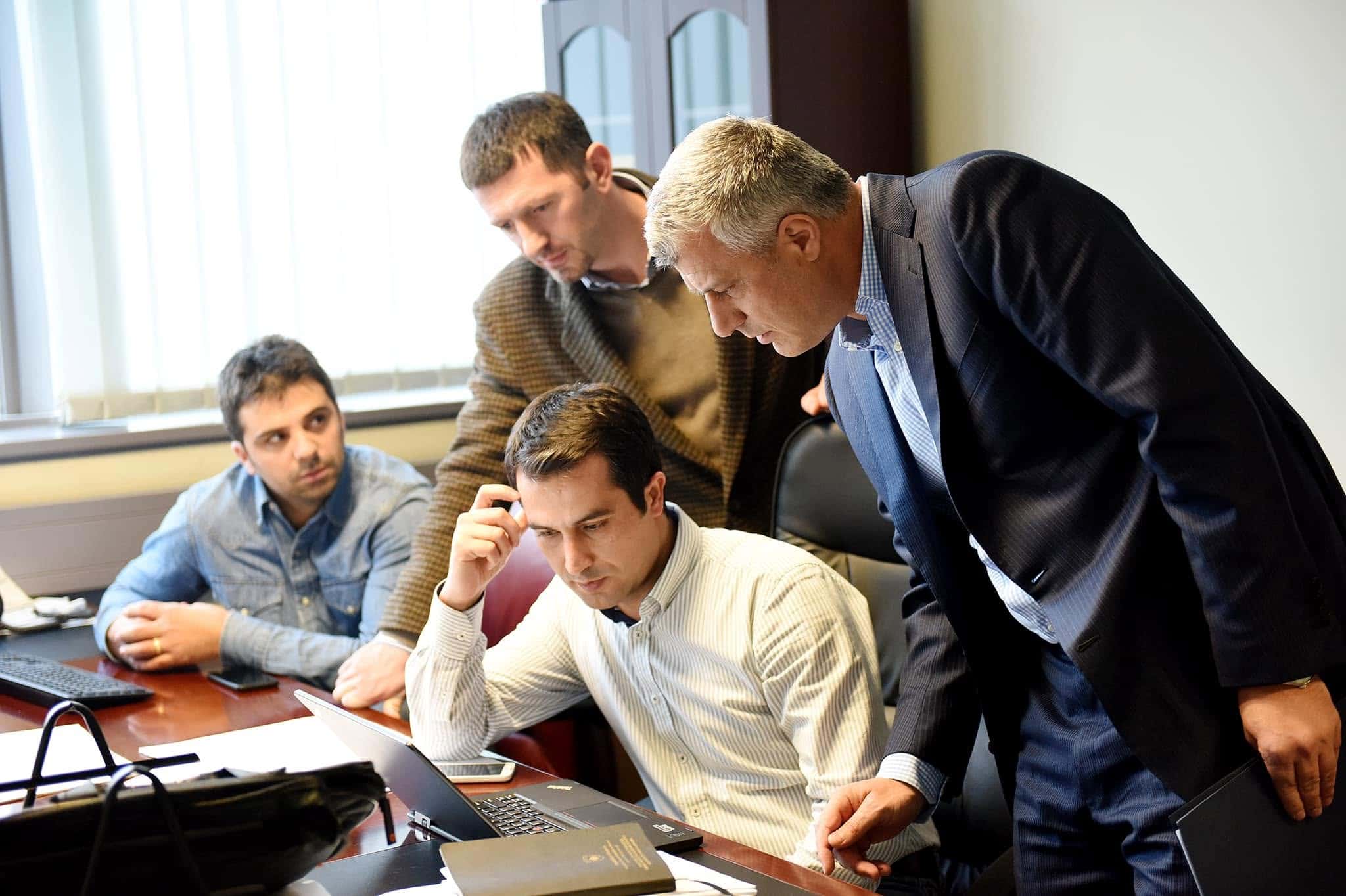 Thaci’s former adviser defends Gruda for Special Law, urges him to race for PDK chairman