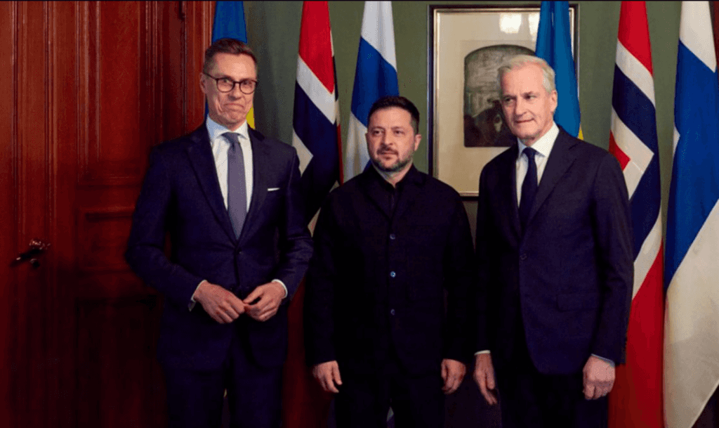 Zelensky ready for negotiations, urges tripartite peace talks