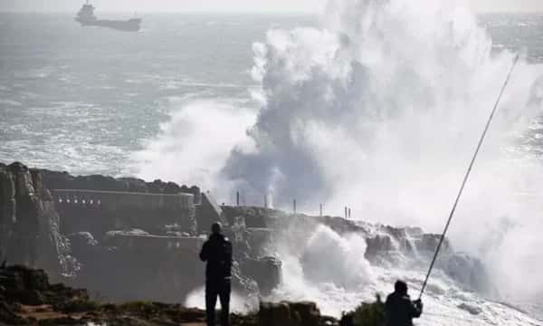 Warning for bad weather in Britain, second storm is expected to bring strong winds