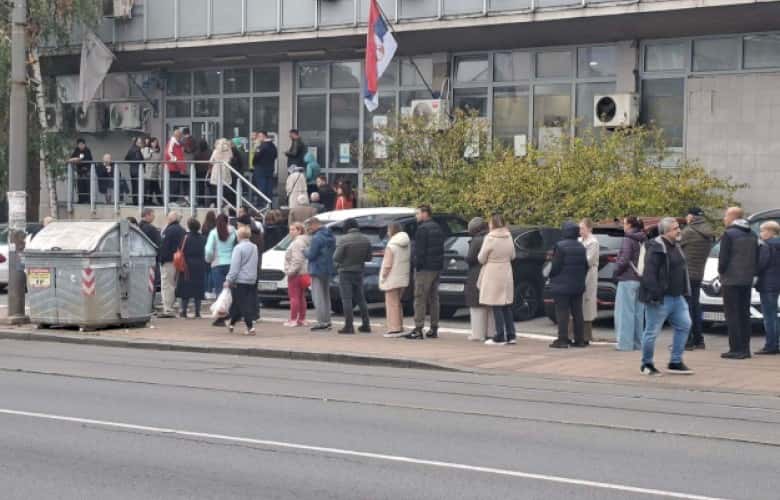 Serbia, record voter turnout: Vuciq promises to accept the result