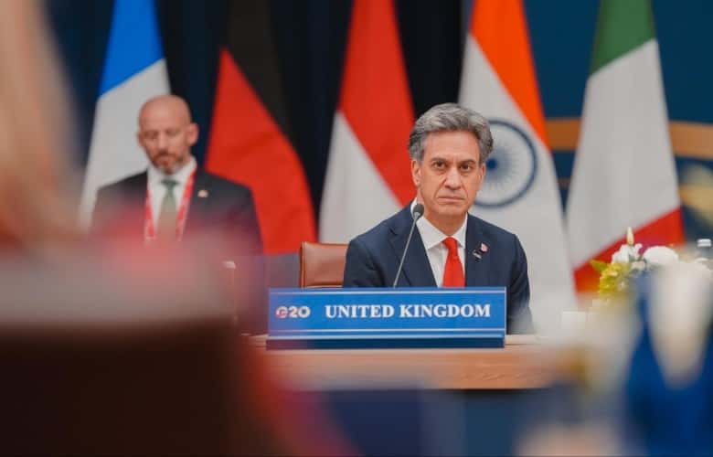 Miliband faces Lavrov in G20: Russia Not Winning War in Ukraine